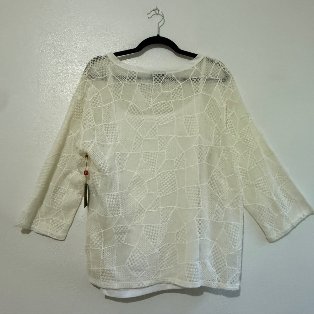 Rafaella Ivory Top. Delicate patchwork pattern. Three quarter sleeves. XL. NWT. - Picture 5 of 10